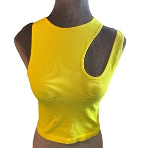 Yellow sleeveless crop top